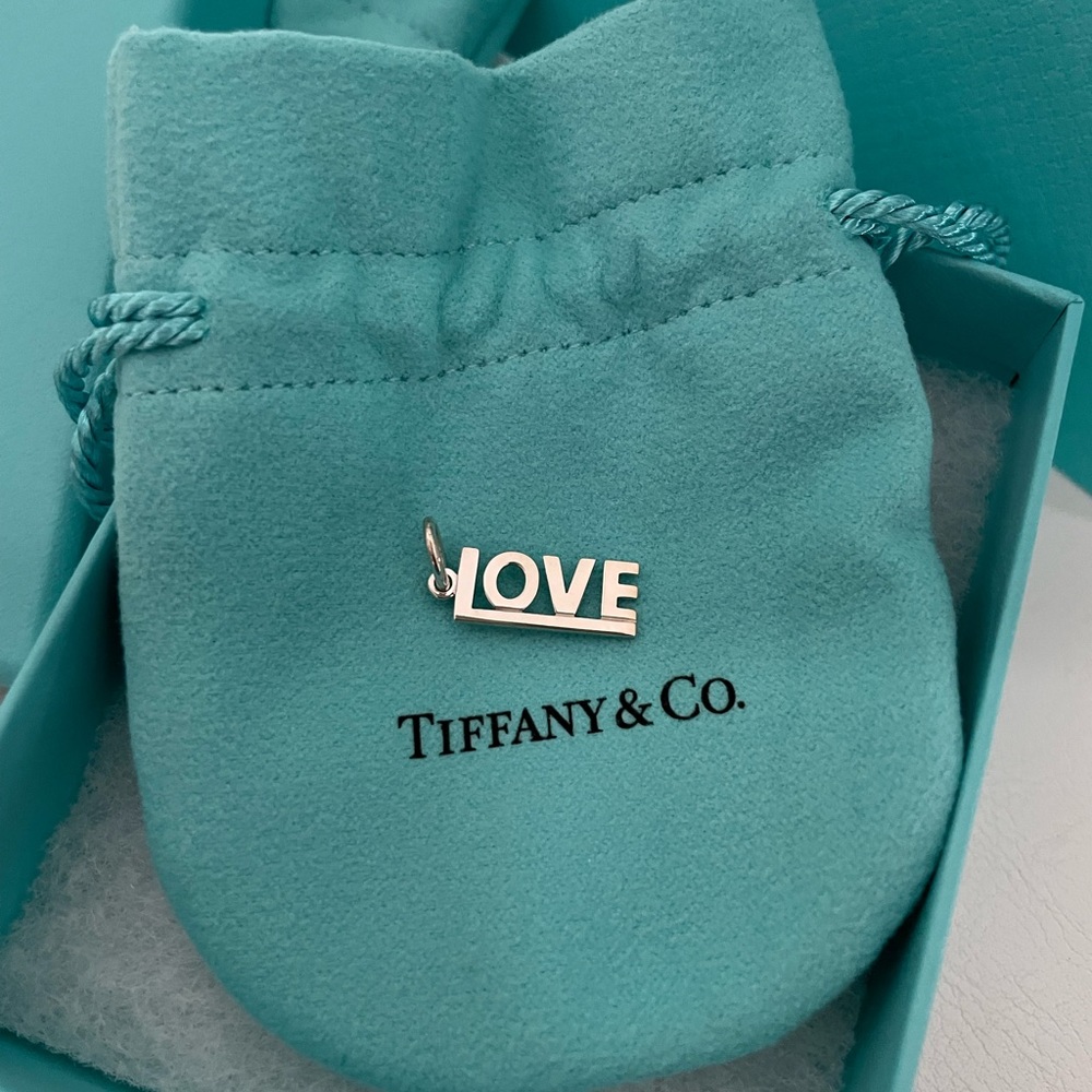 Tiffany & Co‎ love charm/pendant